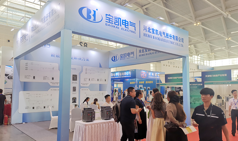 暴击行业天花板！jinnianhui今年会电气硬核技术亮相天津清洁能源展，引央视记者及能源产业巨头现场“挖宝”